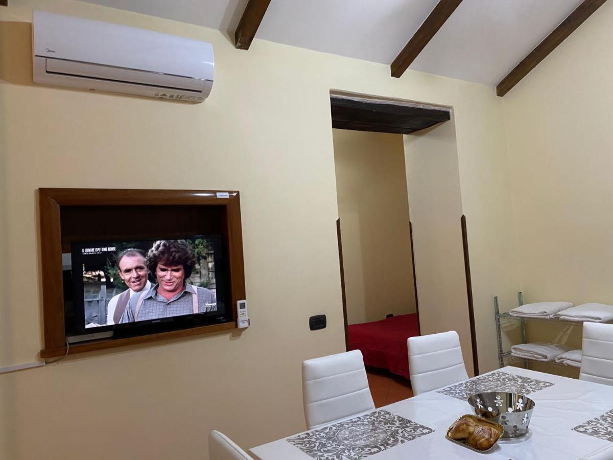 Home In Love: Vicoletto Dei Presepi نابولي المظهر الخارجي الصورة